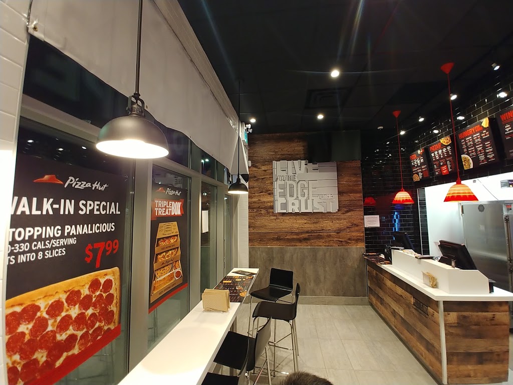 Pizza Hut | 3247 Appleby Line Unit 10, Burlington, ON L7M 0V7, Canada | Phone: (905) 319-0900