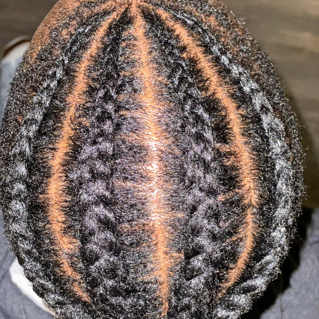 Funmi African Braids | 39 Bilanski Farm Rd, Brantford, ON N3S 0J7, Canada | Phone: (647) 913-4889