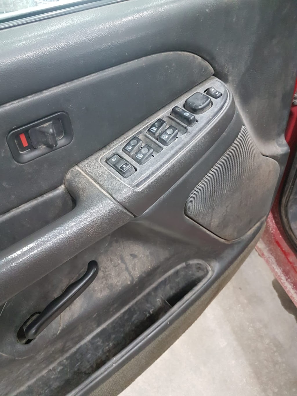 Tinting Access Detail Shop | 1-18082, Reinfeld, MB R6W 0R2, Canada | Phone: (204) 362-7351