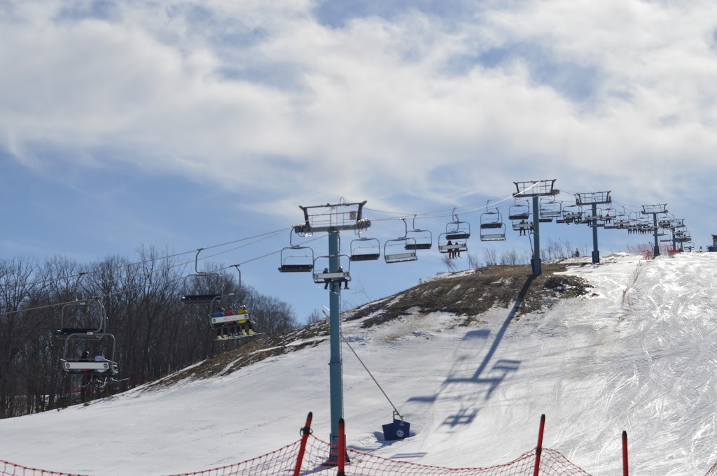Boler Mountain | 689 Griffith St, London, ON N6K 2S5, Canada | Phone: (519) 657-8822