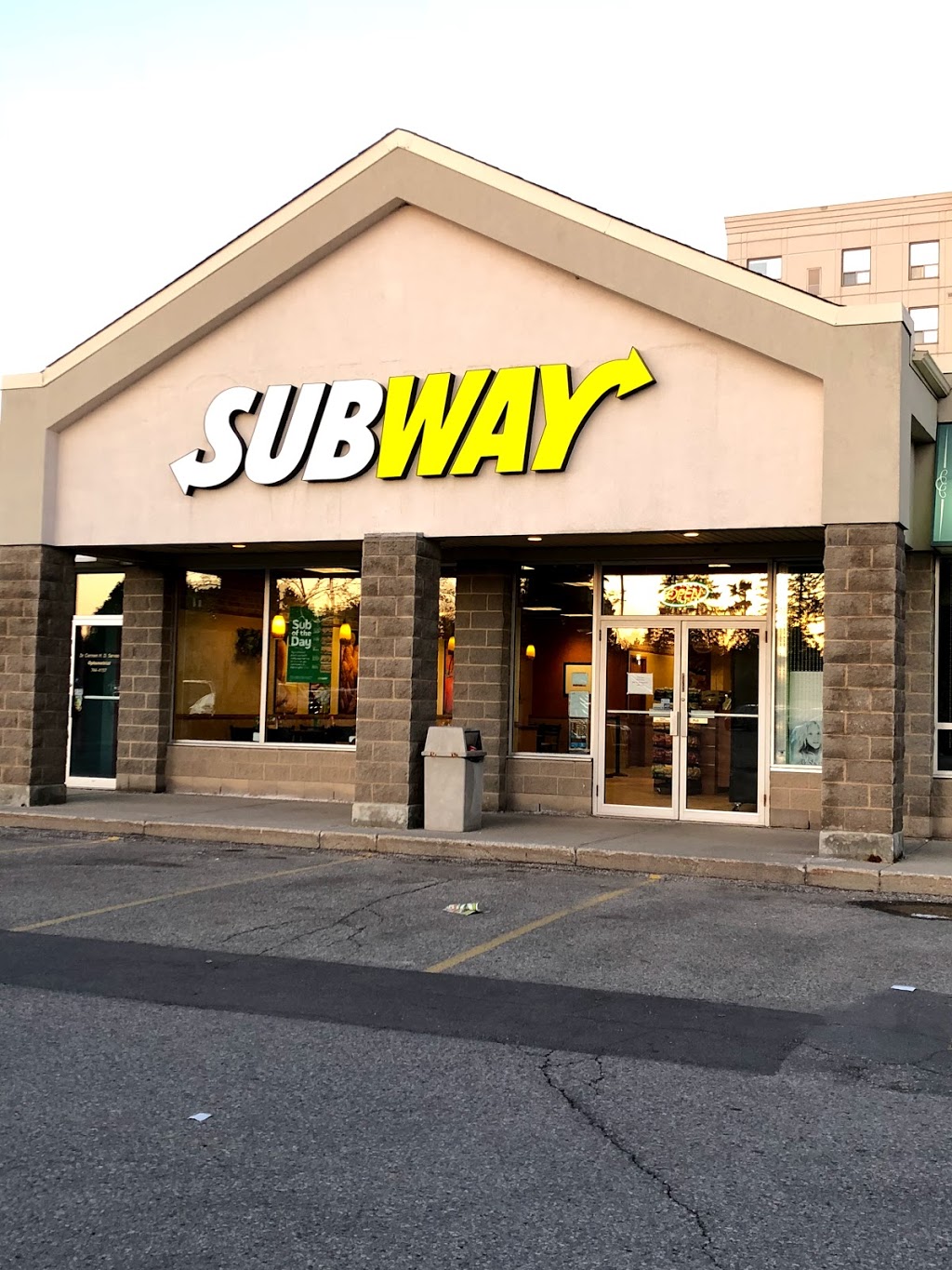 Subway | 425 University Ave J, Waterloo, ON N2K 4C9, Canada | Phone: (519) 570-2567