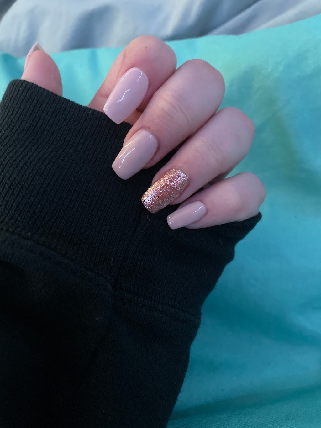 Studio Nails | 6800 48 Ave, Camrose, AB T4V 4T1, Canada | Phone: (780) 678-2292