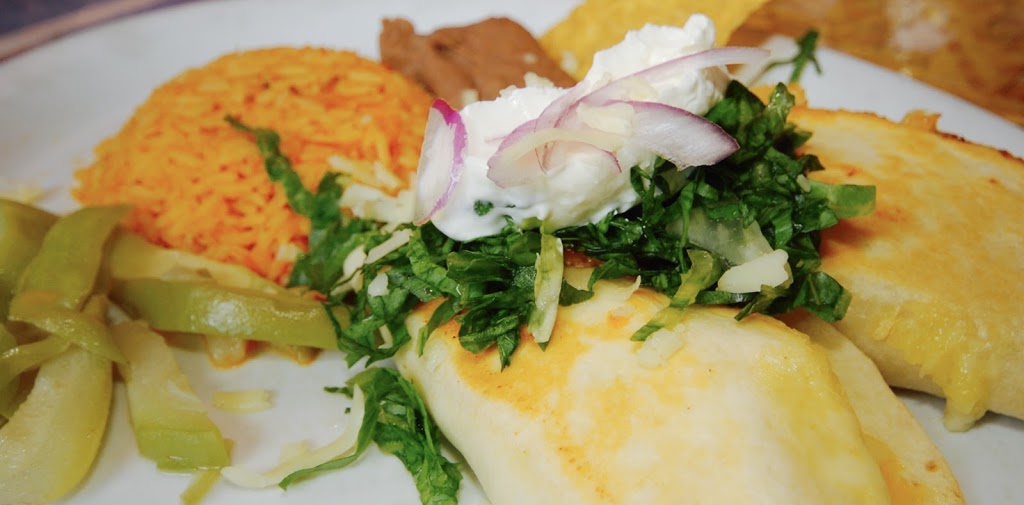 El Meson | 1678 Boulevard Saint-Joseph, Lachine, QC H8S 2N1, Canada | Phone: (514) 634-0442