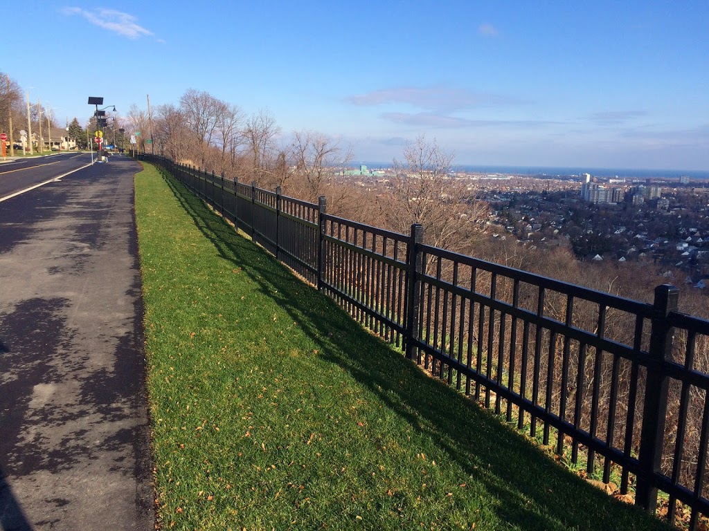Armes Lookout Park | 633 Mountain Brow Boulevard, Hamilton, ON L8T 1B1, Canada | Phone: (905) 540-5590
