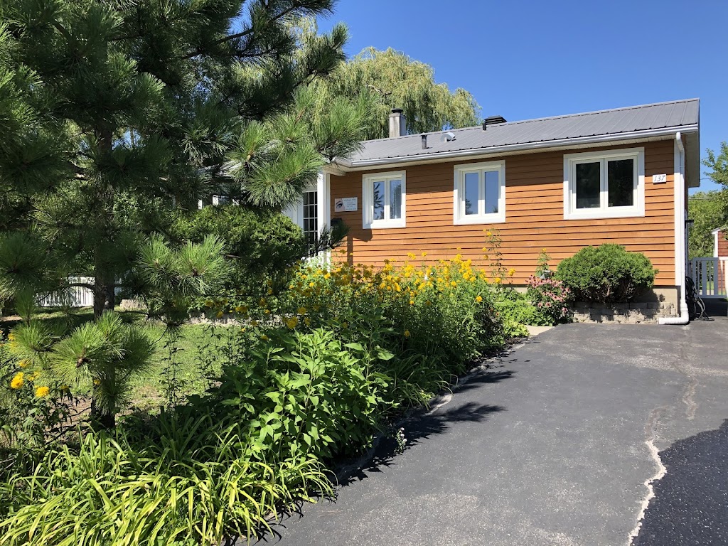 Esthétique Marie | 137 Rue Hillside, Otterburn Park, QC J3H 1X5, Canada | Phone: (514) 944-0635
