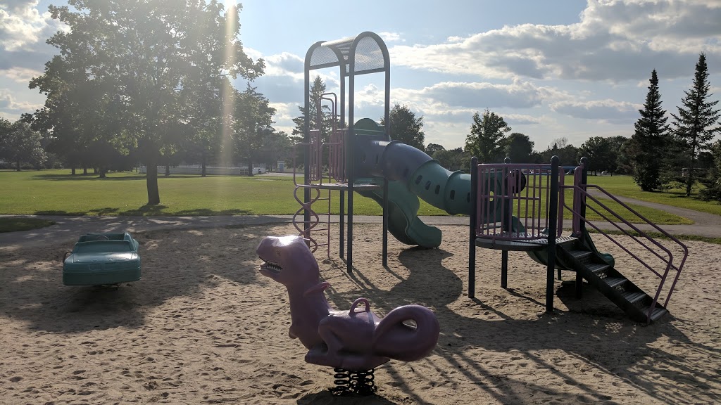 Clarence Maheral Park | 170 Castlefrank Rd, Kanata, ON K2L 2K6, Canada