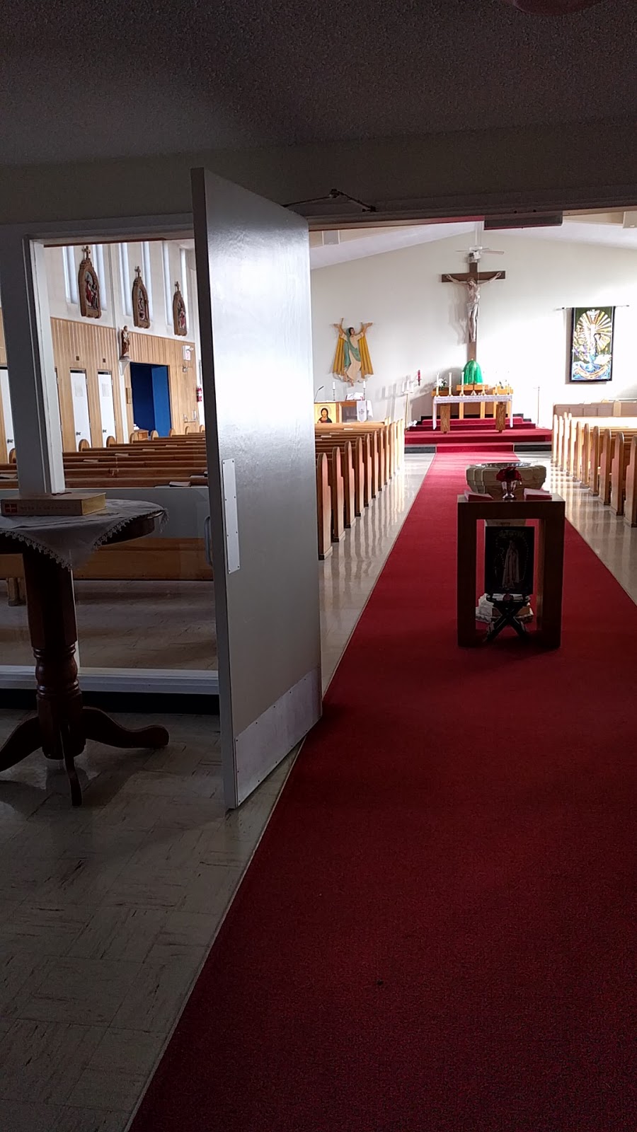Our Lady of the Assumption Church | 7624 39 Ave NW, Calgary, AB T3B 1X3, Canada | Phone: (403) 283-3746