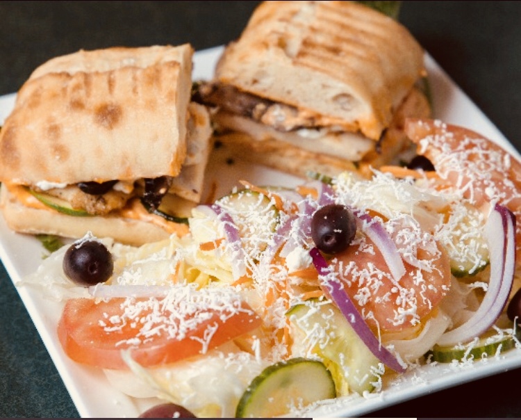 Cafe Sympatico | 666 Burnhamthorpe Rd, Etobicoke, ON M9C 2Z4, Canada | Phone: (416) 695-0222