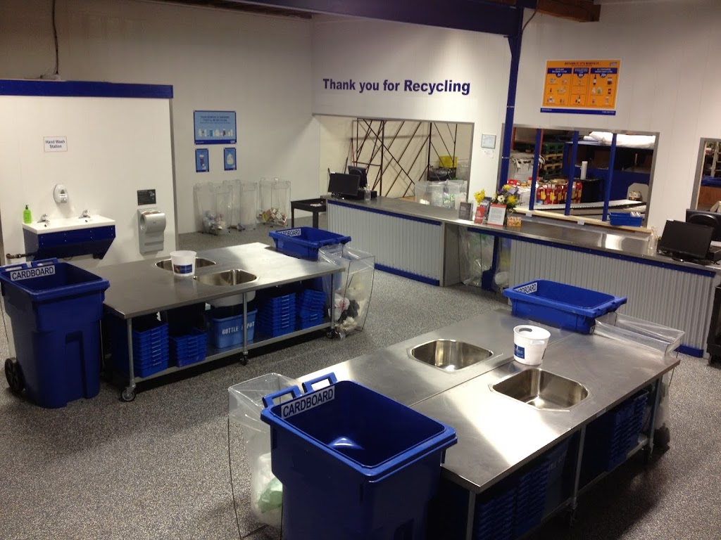 Island Return It Esquimalt | 935 Ellery St, Victoria, BC V9A 4R9, Canada | Phone: (250) 381-1482