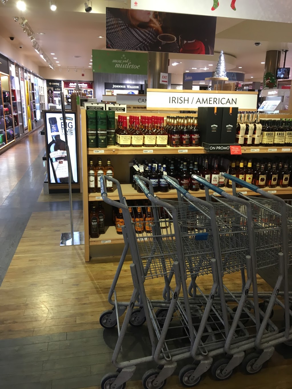 Duty Free Sarnia | 2 Bridge St, Point Edward, ON N7V 4J5, Canada | Phone: (800) 395-7672