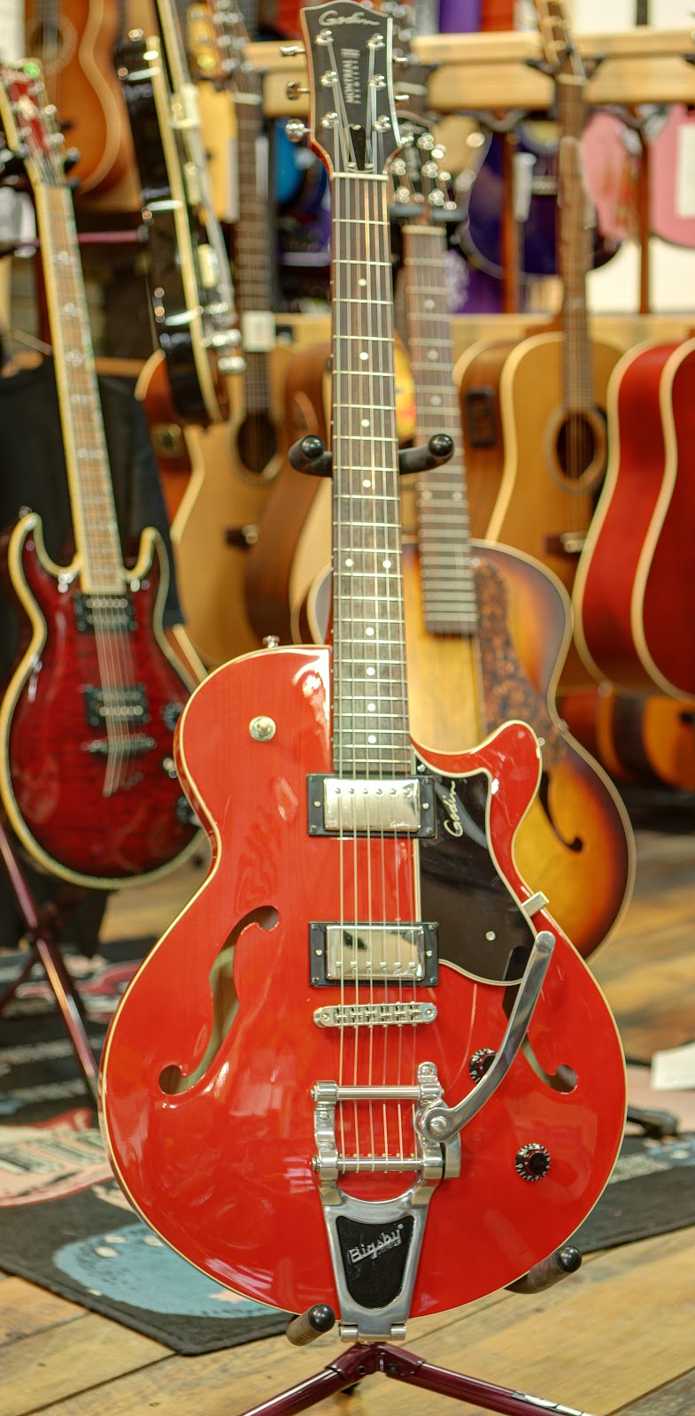 Music Boisvert | 249 Boulevard Sir-Wilfrid-Laurier, Beloeil, QC J3G 4H1, Canada | Phone: (450) 464-0918