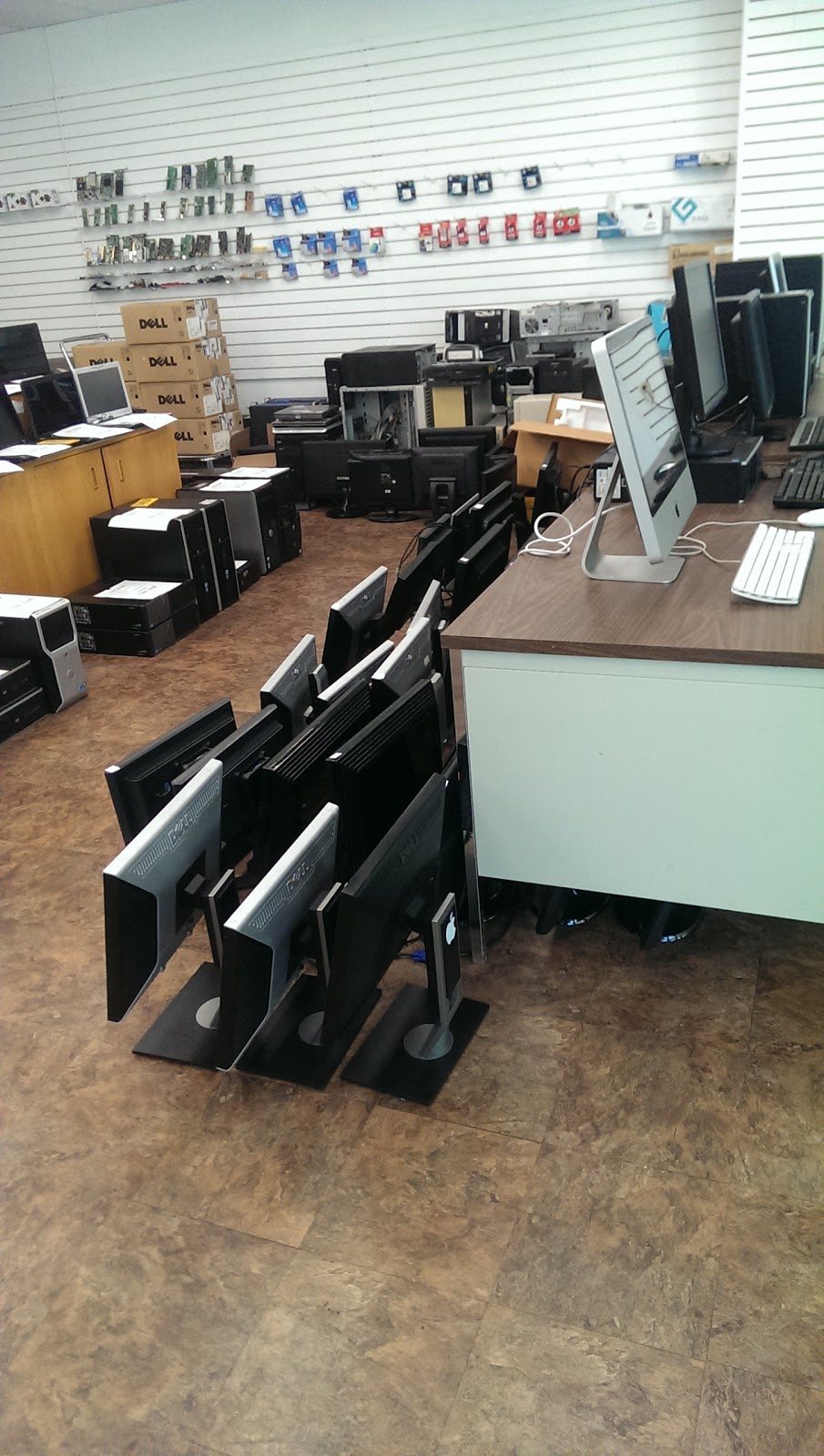 Computer Camp | 11210 Groat Rd NW, Edmonton, AB T5M 4E7, Canada | Phone: (780) 488-9896