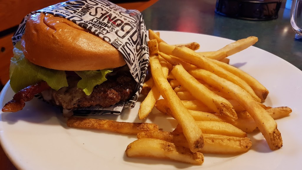 Smokey Bones Bar & Fire Grill | 2007 Walden Ave, Cheektowaga, NY 14225, USA | Phone: (716) 683-0724