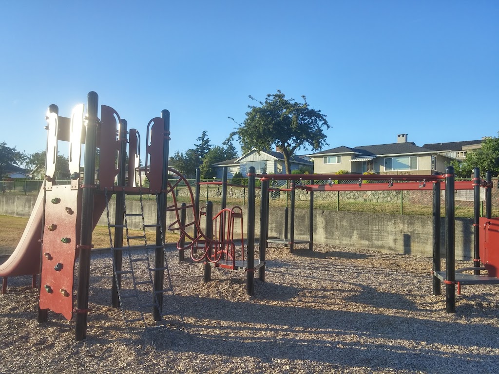 F W Howay Elementary School | F.W. Howay School, 91 Courtney Crescent, New Westminster, BC V3L 4M1, Canada | Phone: (604) 517-6020