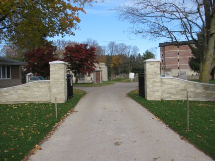 The Anglican Cemetery | 396 Vansittart Ave, Woodstock, ON N4S 6G6, Canada | Phone: (519) 539-6337