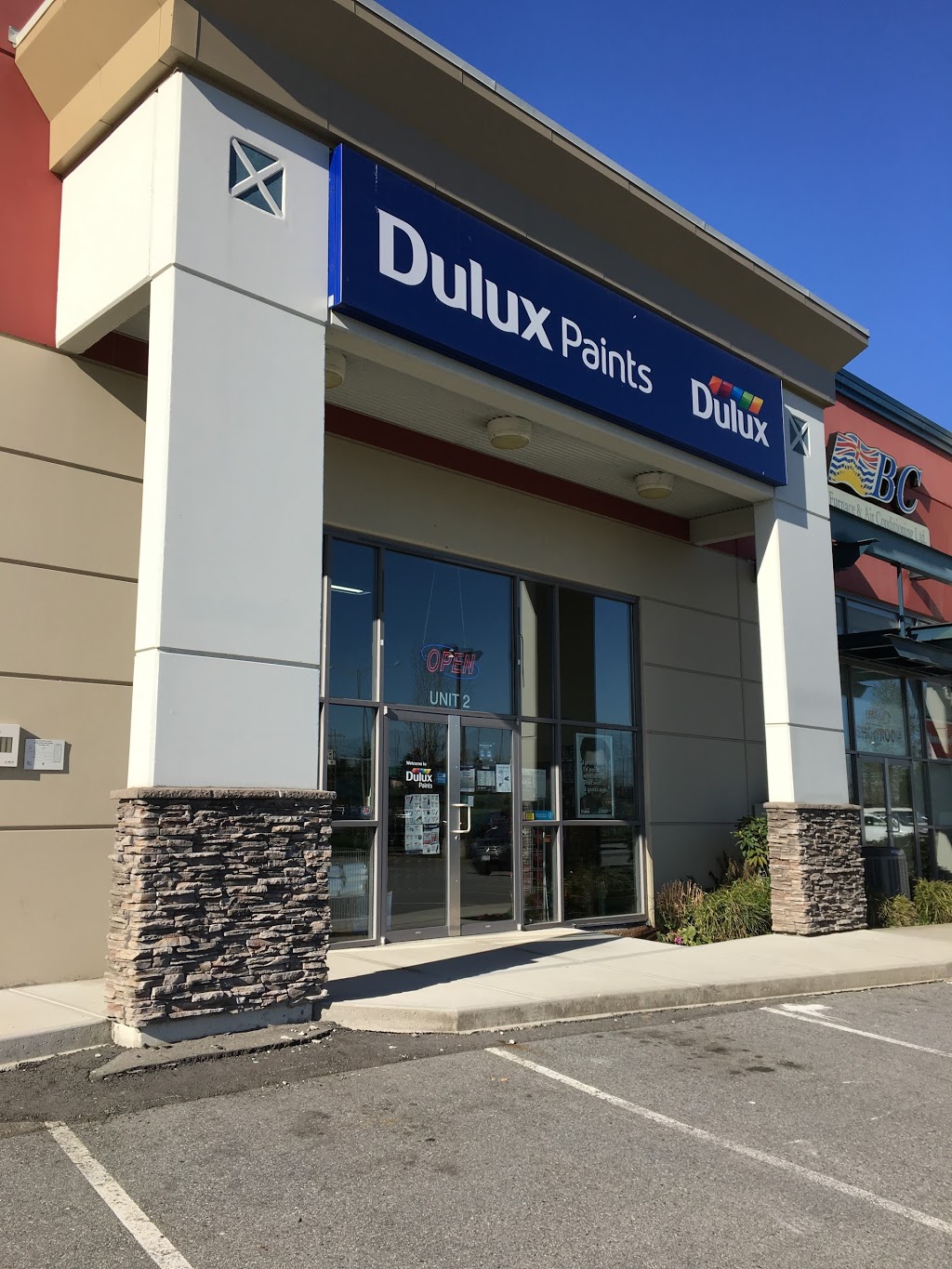 Dulux Paints | 75 Blue Mountain St, Coquitlam, BC V3K 0A7, Canada | Phone: (604) 395-8181