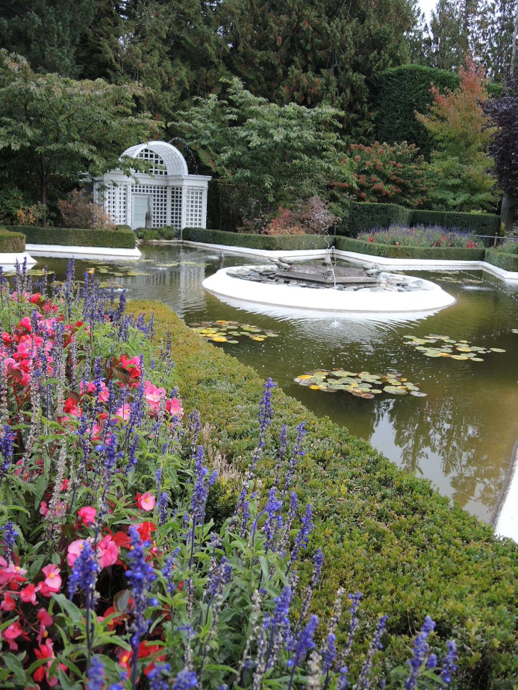 Italian Garden | Brentwood Bay, BC V8M 1J8, Canada