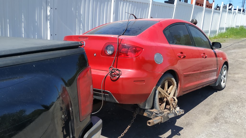 AKR Scrap Car Removal Pickering | 705 Kingston Rd #37, Pickering, ON L1V 6K3, Canada | Phone: (289) 482-0251