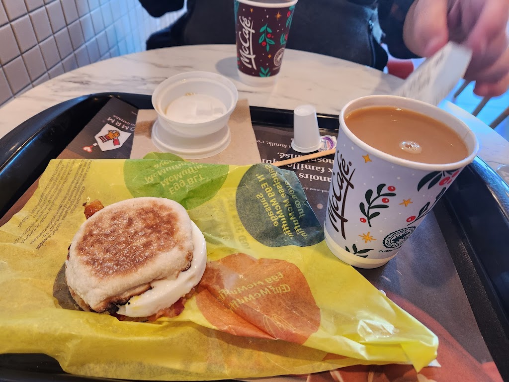 McDonald’s | 3700 Bd Fréchette, Chambly, QC J3L 0B7, Canada | Phone: (450) 658-8191