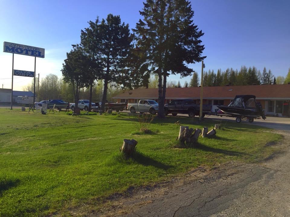 Alta Vista Motel | 381 Hwy 17 West, McKerrow, ON P0P 1M0, Canada | Phone: (705) 869-2520