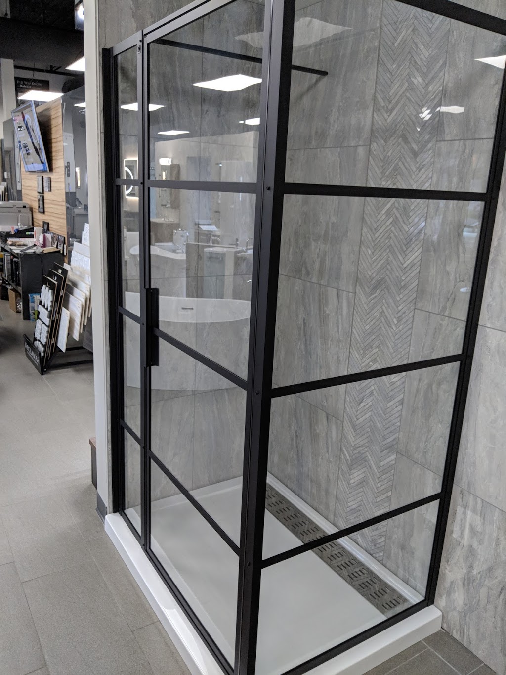 London Bath Centre | 596 Wharncliffe Rd S, London, ON N6J 2N4, Canada | Phone: (519) 686-0499