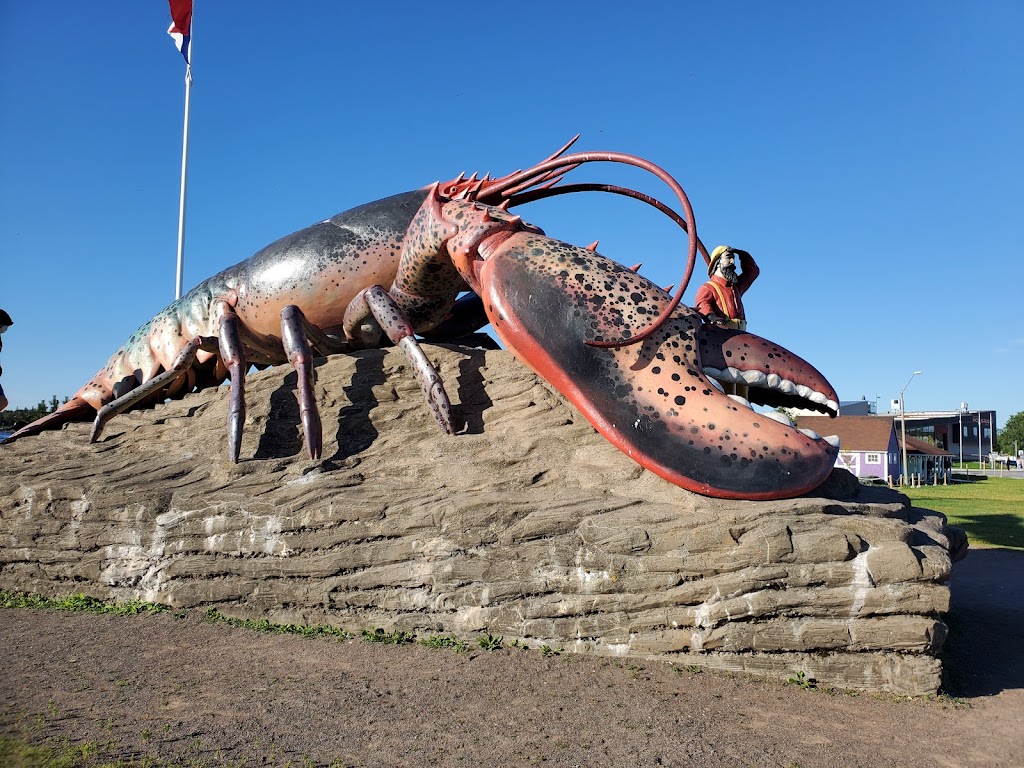 Giant Lobster | 229 Main St, Shediac, NB E4P 2A5, Canada | Phone: (506) 532-7000