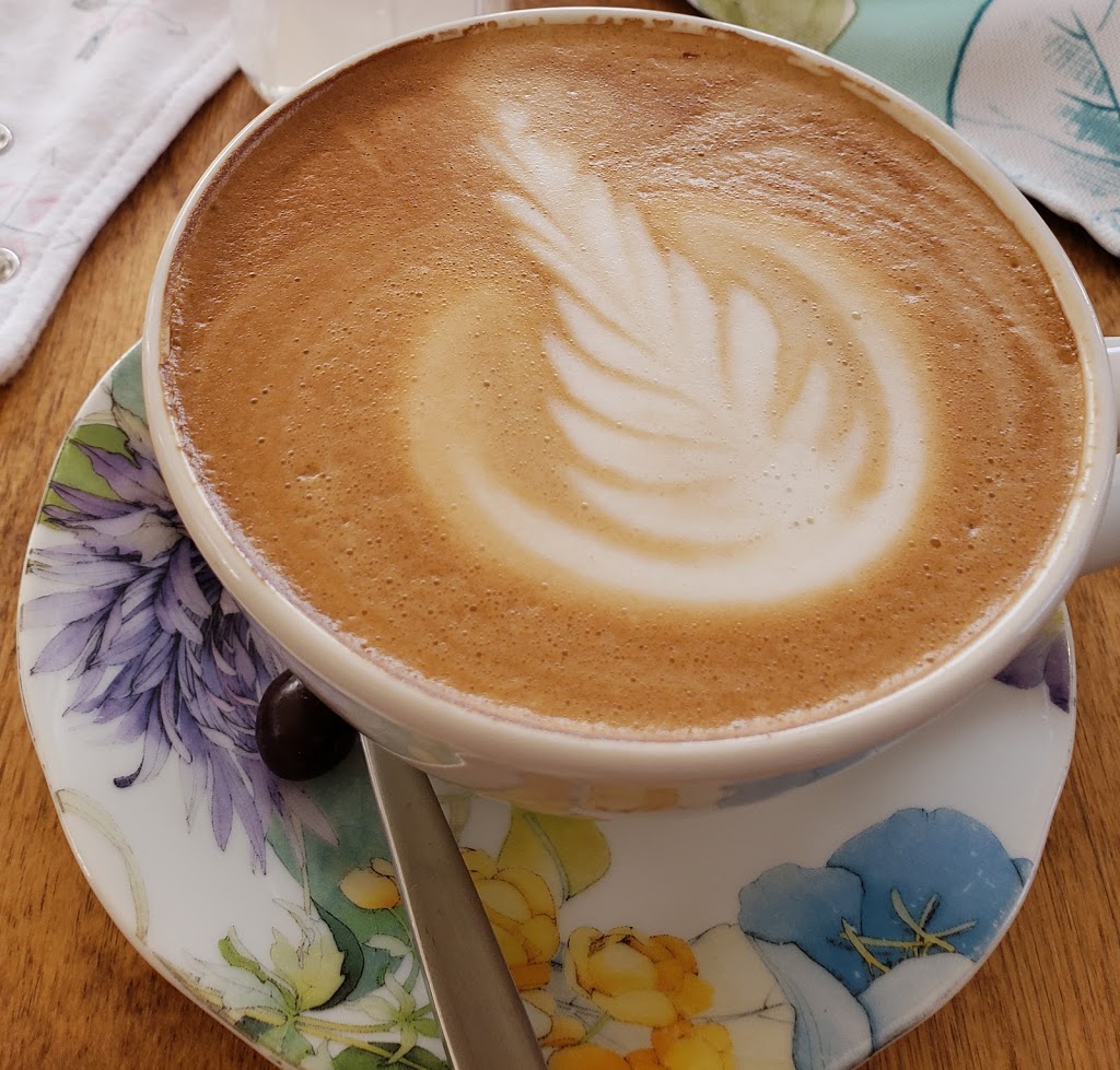 Café Totumos | 1406 Chemin dOka, Deux-Montagnes, QC J7R 1M6, Canada | Phone: (450) 974-0808