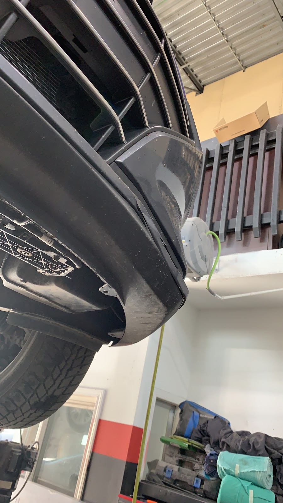 KALGI AUTO SERVICES & BODY SHOP | CERAMIC PRO INSTALLERS | 1778 Albion Rd Unit 55-56-57, Etobicoke, ON M9V 1C1, Canada | Phone: (416) 749-9292