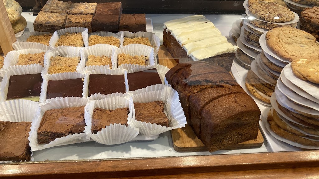 The Shortis|s Cafe|Bar | 379 Simcoe St, Beaverton, ON L0K 1A0, Canada | Phone: (705) 504-0952