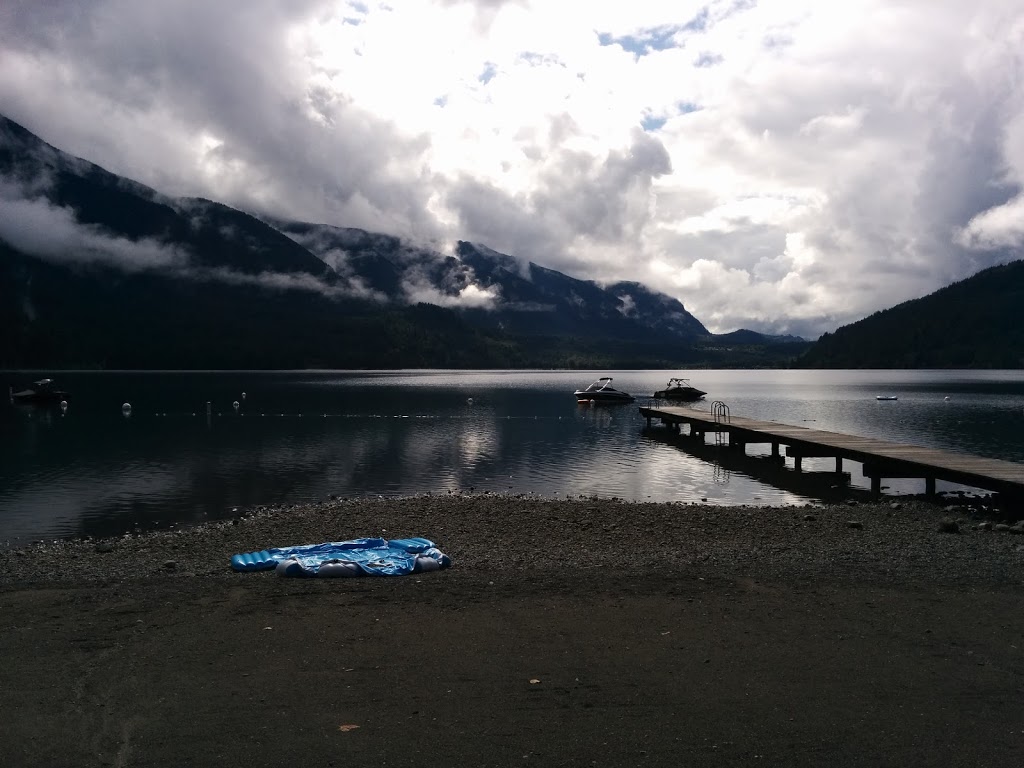 Cultus Lake Marina | 50 Sunnyside Blvd, Cultus Lake, BC V2R 4Z5, Canada | Phone: (604) 858-9990
