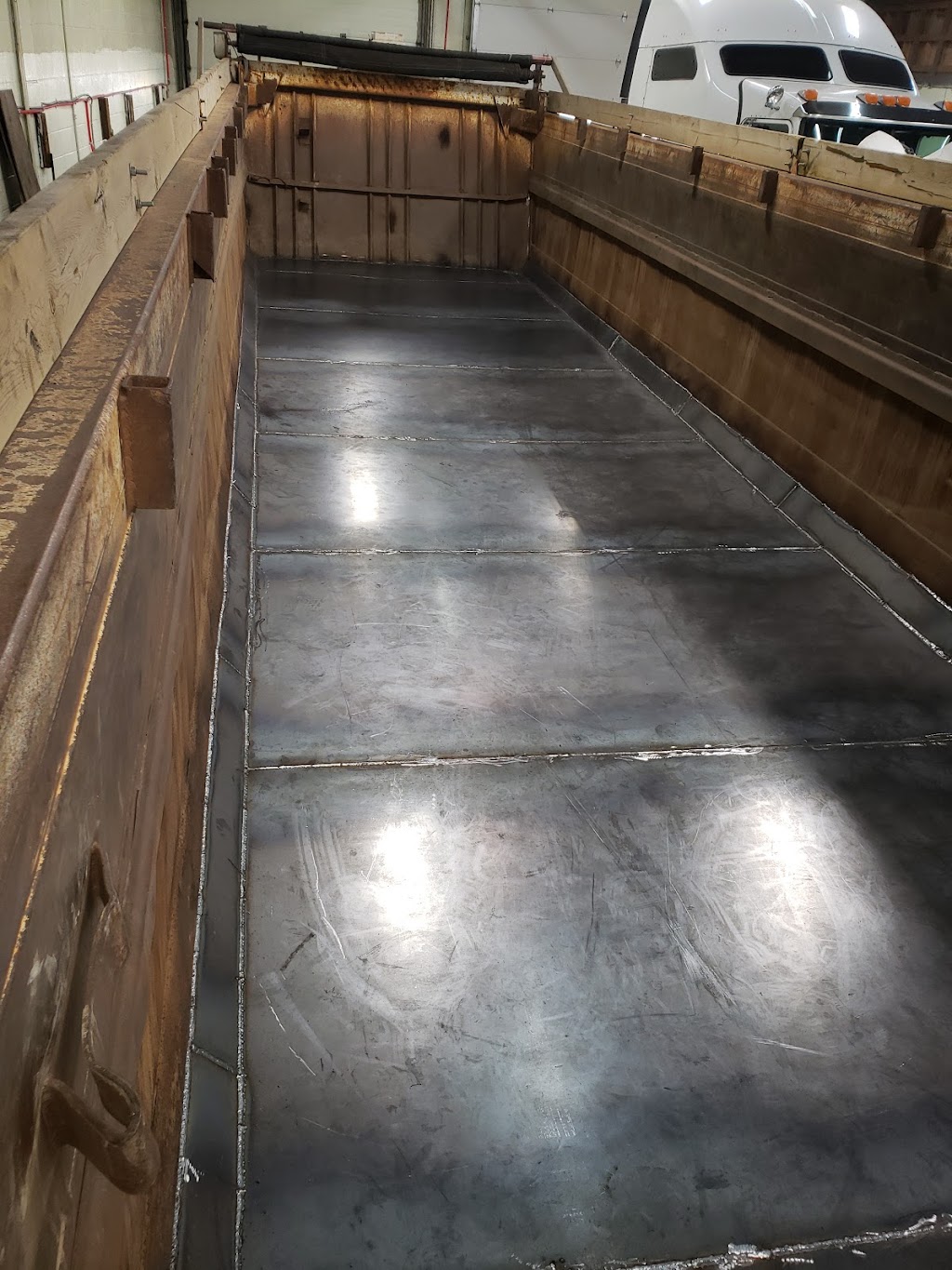 BonnyBrook Truck & Trailer Inc | 3812 16 St SE, Calgary, AB T2G 3R7, Canada | Phone: (403) 606-3915