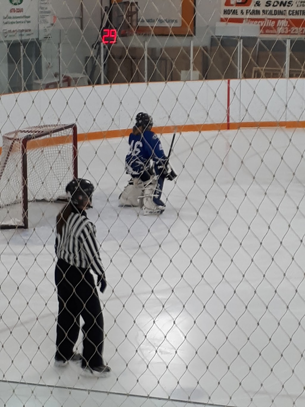 Ile des Chenes - Grande Pointe Arena | Rivard St, Ile des Chênes, MB R0A 0T0, Canada | Phone: (204) 878-3104