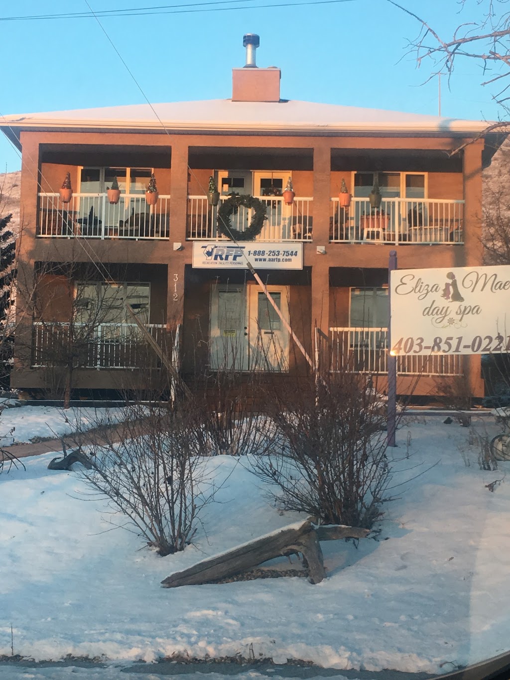 Pure Luxe Massage Therapy | 312C 3 St, Cochrane, AB T4C 1Z6, Canada | Phone: (587) 433-7873