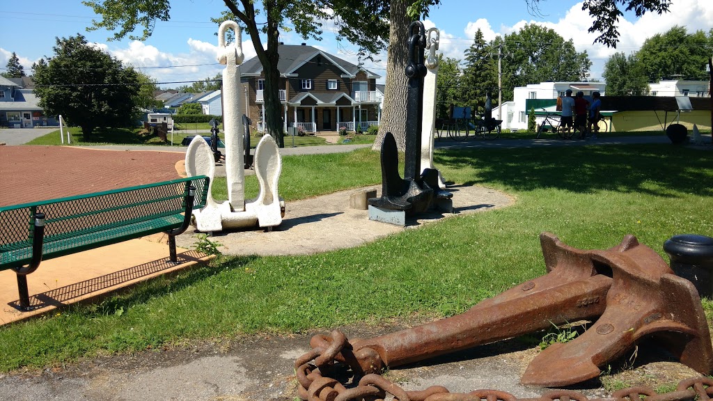 Parc St-Pierre | 1M0, Soulanges Canal Trail, Pointe-des-Cascades, QC J0P 1M0, Canada