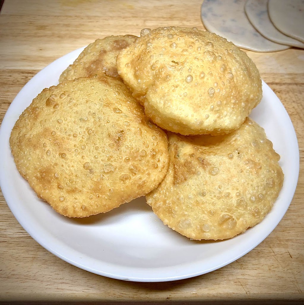Homemade Puri and Samosa | 245 Rutland St, Winnipeg, MB R3J 1X6, Canada | Phone: (204) 808-4976