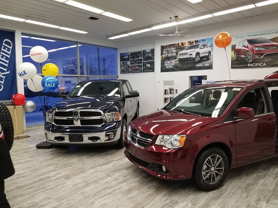 Hwy 11 Chrysler Dodge Jeep Ram SRT | 95 Commerce Rd, Orillia, ON L3V 6J3, Canada | Phone: (705) 325-2222
