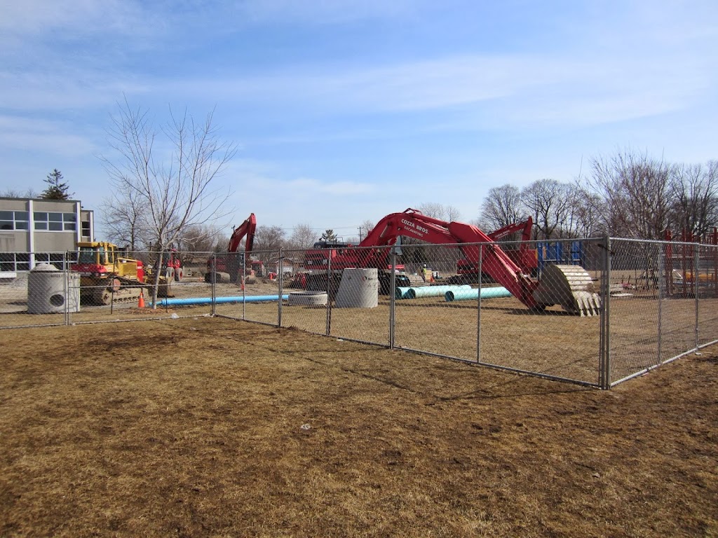 Fast Fence Inc | 61 Melford Dr, Toronto, ON M1B 2G6, Canada | Phone: (416) 751-7877