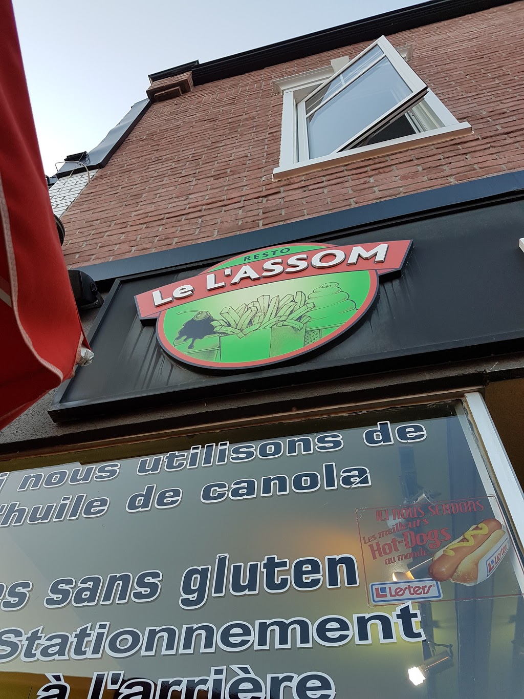 Resto Le LAssom | 339 Boulevard de lAnge-Gardien, LAssomption, QC J5W 1S2, Canada | Phone: (450) 705-3697