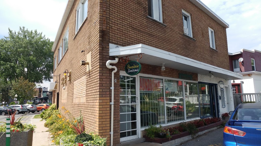 Buanderie St. Anne Laundromat | 2 Rue Lalonde, Sainte-Anne-de-Bellevue, QC H9X 1Z9, Canada | Phone: (514) 577-7151