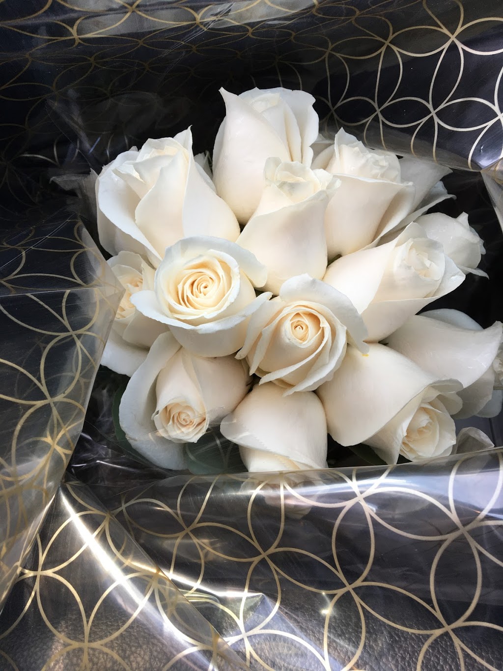 Incredible Florist Group | 5725 Burbank Rd SE, Calgary, AB T2H 1Z5, Canada | Phone: (403) 276-1184