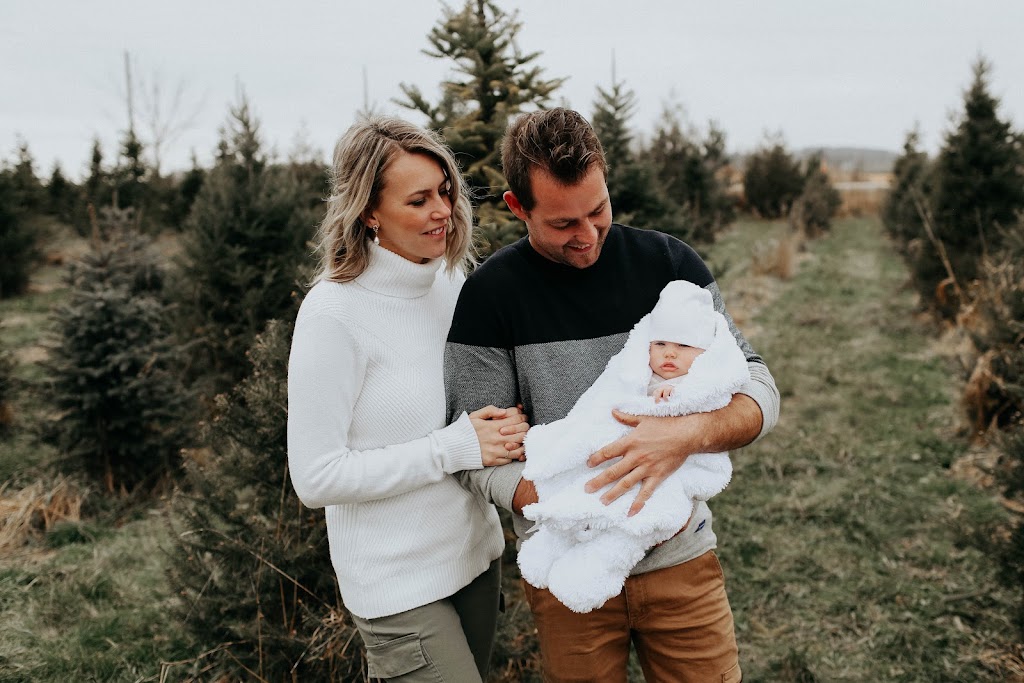 Brittany G Photography | 173 Eastern Ave, Delhi, ON N4B 1R8, Canada | Phone: (519) 533-9173