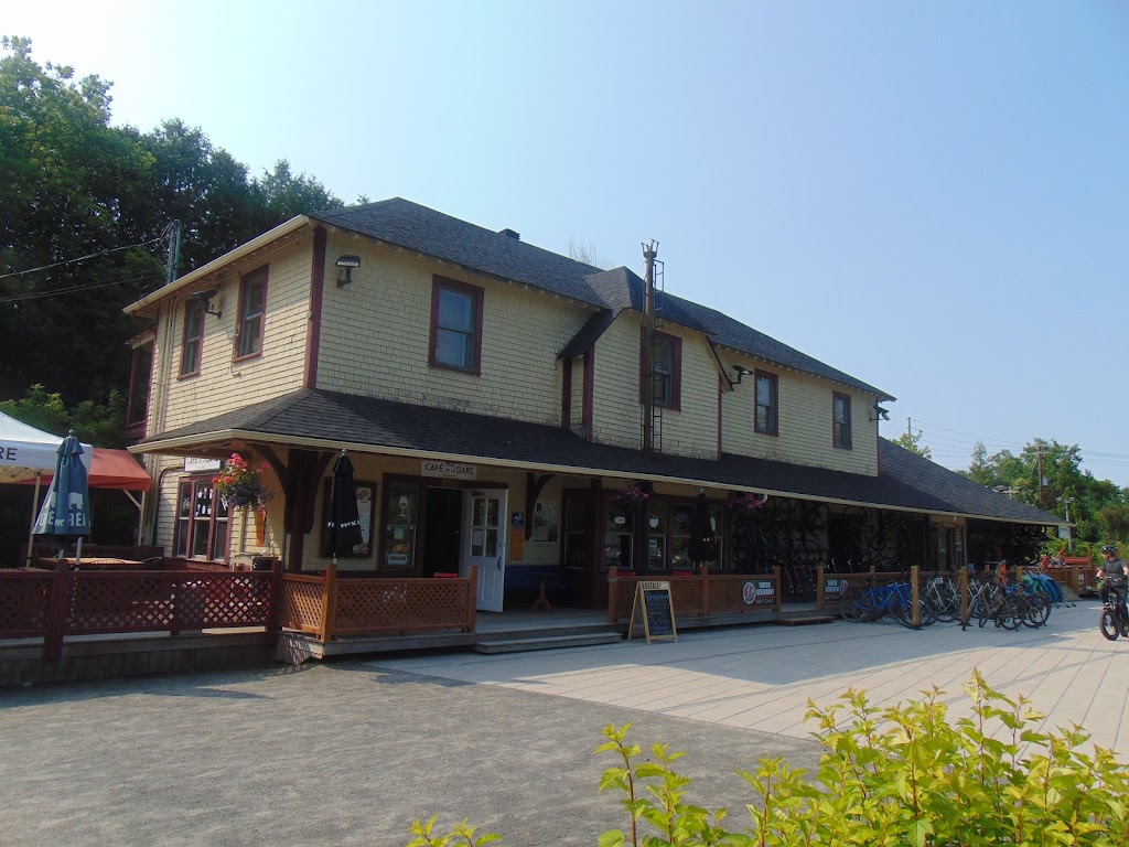 Ptit Train Du Nord - Sainte-Adèle (Mont-Rolland) | 995 Rue St Georges, Sainte-Adèle, QC J8B 1J9, Canada | Phone: (450) 745-0185