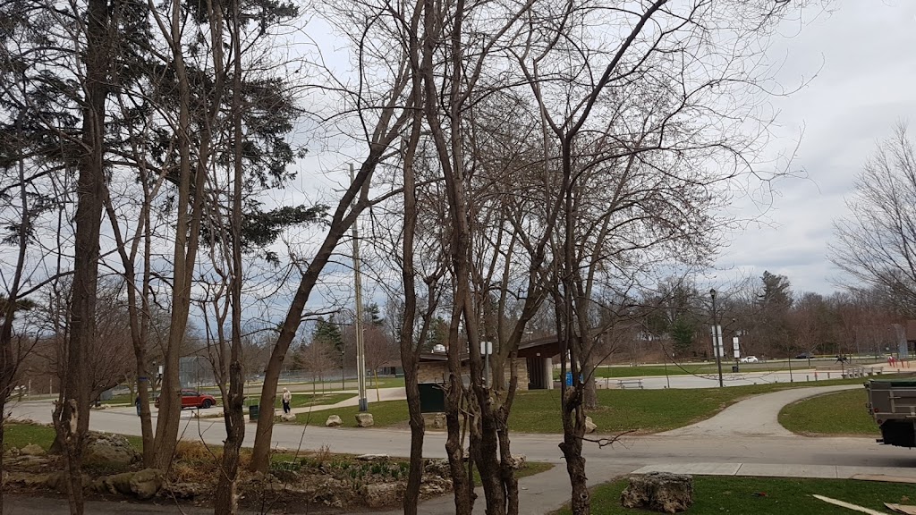 Dundas Driving Park Skating Rink | 71 Cross St, Dundas, ON L9H 2R5, Canada | Phone: (905) 546-3747