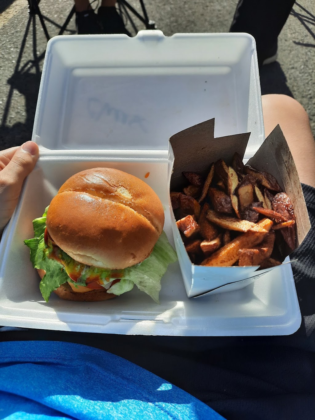 Gourmet Express Food Truck Ottawa | 2265 Robertson Rd, Nepean, ON K2L 4G1, Canada | Phone: (613) 400-5969