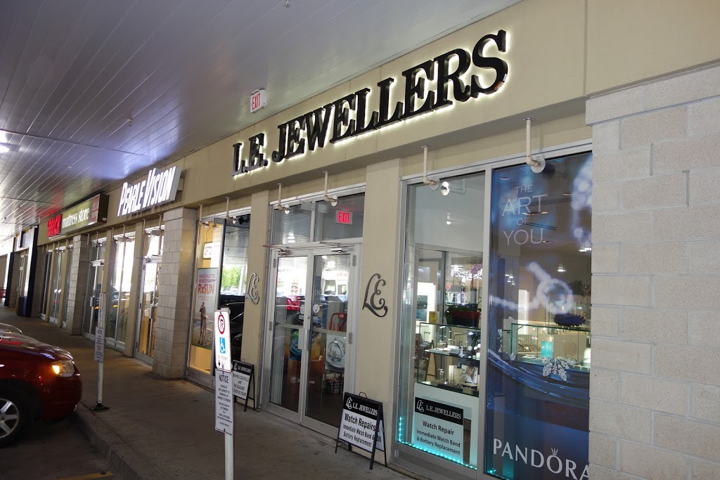 Swarovski Toronto at L.E.Jewellers | 1015 Lake Shore Blvd E, Toronto, ON M4M 1B3, Canada | Phone: (416) 461-4494