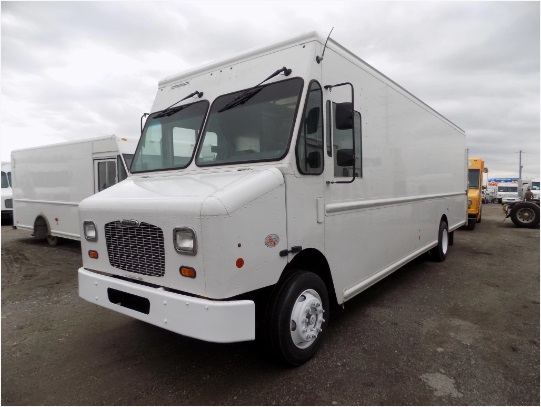 Crystal Indo Auto Sales | 7280 Dixie Rd, Mississauga, ON L5S 1E1, Canada | Phone: (416) 823-8404