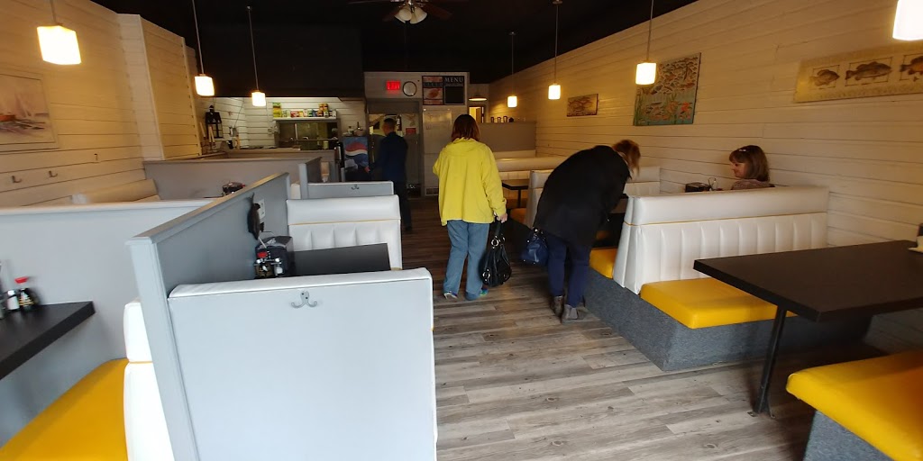 Sunrise Corner Diner | 2403 Park St, Regina, SK S4N 2H1, Canada | Phone: (306) 757-9733