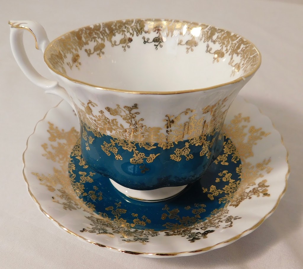 SNatique Antiques store | 62 Chetwood St, St. Catharines, ON L2S 2A2, Canada | Phone: (647) 473-7319
