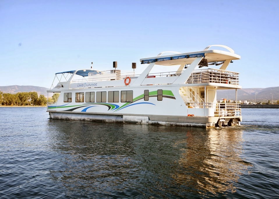 The Lake Lounge | 230 Queensway Ave., Kelowna, BC V1Y 6N2, Canada | Phone: (778) 753-5888