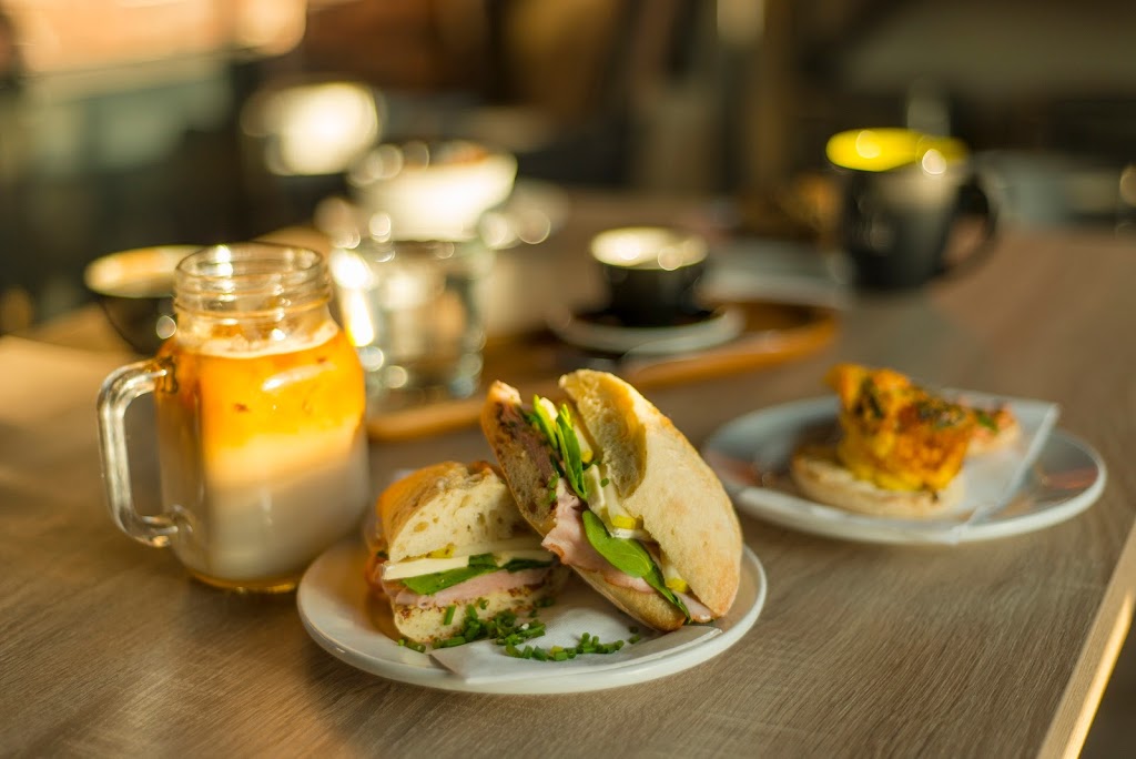 Salute Coffee Company | 2195 Armstrong St, Sudbury, ON P3E 4W2, Canada | Phone: (705) 586-3524